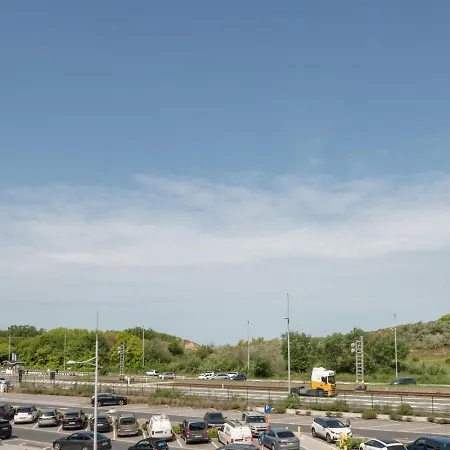 Lautrec-2 By Interhome *